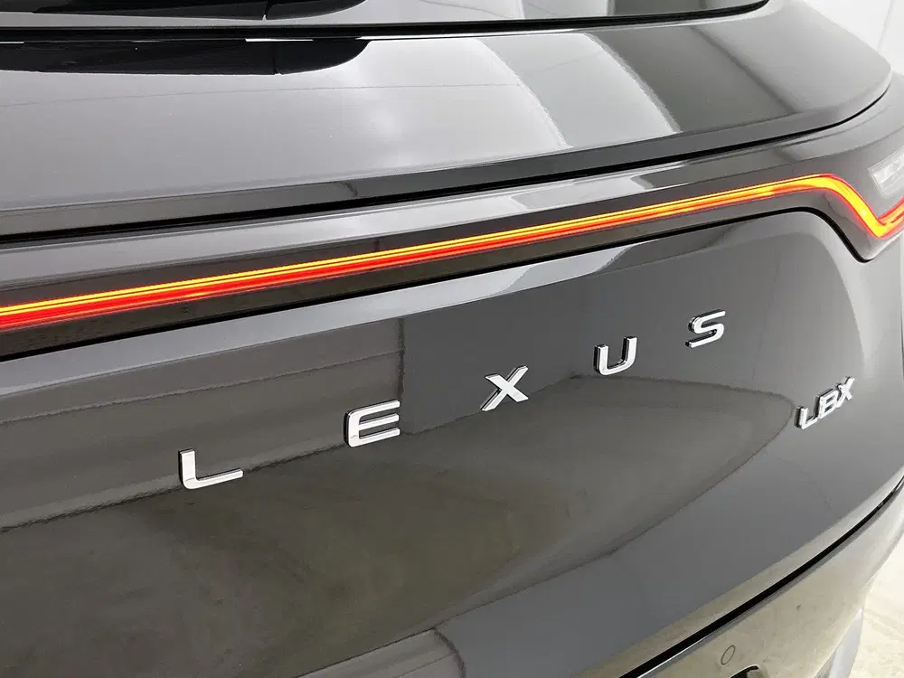 Lexus LBX Elegant 2WD uit 2026, foto 20