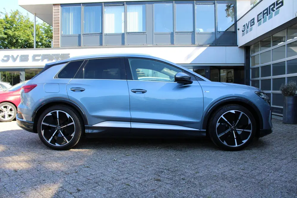 Audi Q4 e-tron 45 quattro S edition 82 kWh uit 2022, foto 6