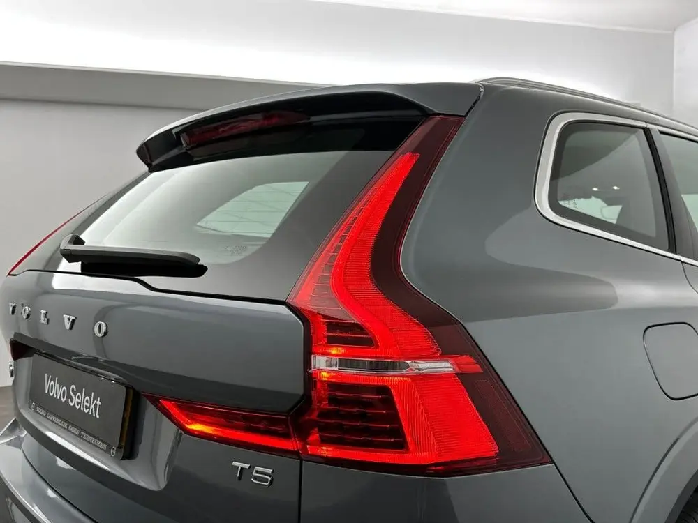 Volvo XC60 T5 253PK Momentum| Adap.Cruise| Trekhaak| Leder| uit 2019, foto 11