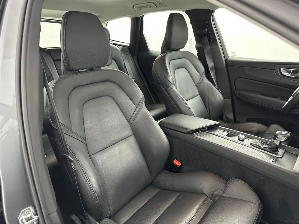 Volvo XC60 T5 253PK Momentum| Adap.Cruise| Trekhaak| Leder| uit 2019, foto 20
