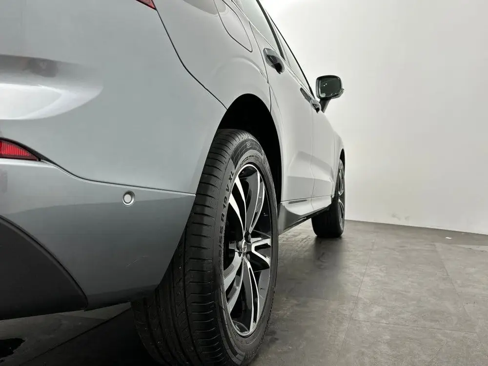 Volvo XC60 T5 253PK Momentum| Adap.Cruise| Trekhaak| Leder| uit 2019, foto 9