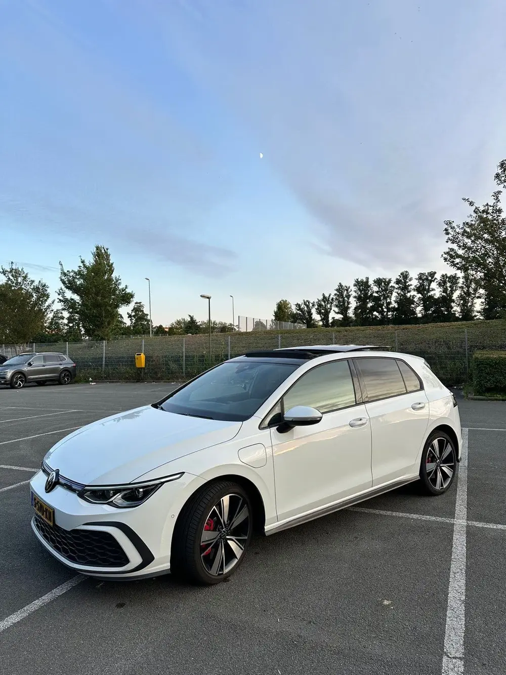 Volkswagen Golf GTE 1.4 245 pk 2020 Wit ACC, Pano, IQ Light uit 2020, foto 2