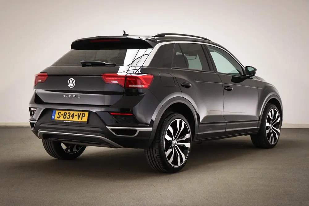 Volkswagen T-Roc 1.5 TSI Style Business | VIRTUAL COCKPIT | uit 2020, foto 2