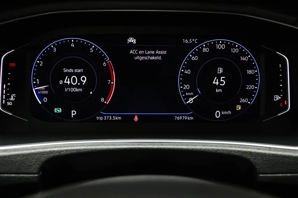 Volkswagen T-Roc 1.5 TSI Style Business | VIRTUAL COCKPIT | uit 2020, foto 4