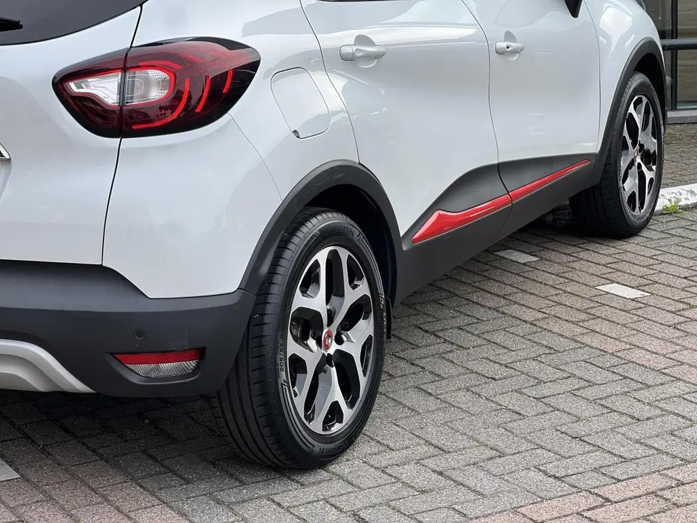 Renault Captur 1.3 TCe Intens Automaat BiColor Goed onder uit 2019, foto 15