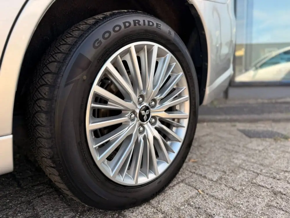 Mitsubishi Outlander 2.4 PHEV Instyle + | PANO | LEER | CARP uit 2019, foto 16