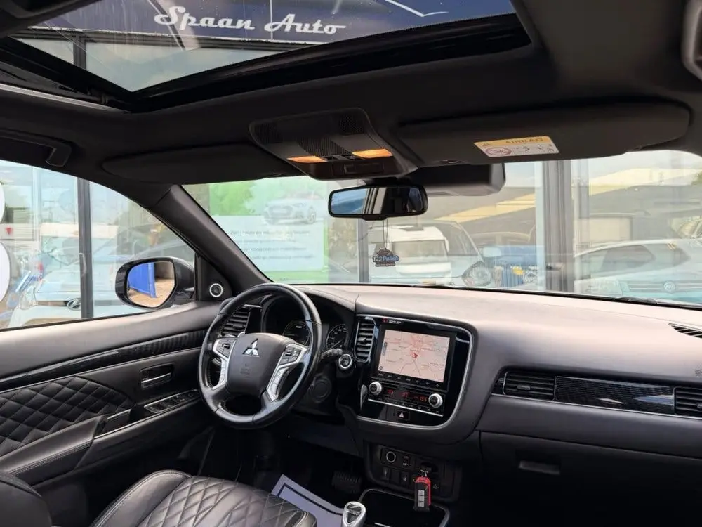 Mitsubishi Outlander 2.4 PHEV Instyle + | PANO | LEER | CARP uit 2019, foto 7