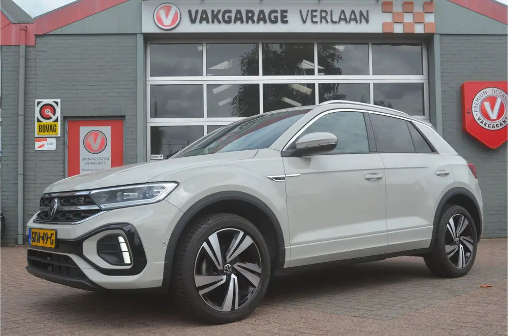 Volkswagen T-Roc 1.5 TSI R-Line IQ led luxe 12 mnd. gar. uit 2023