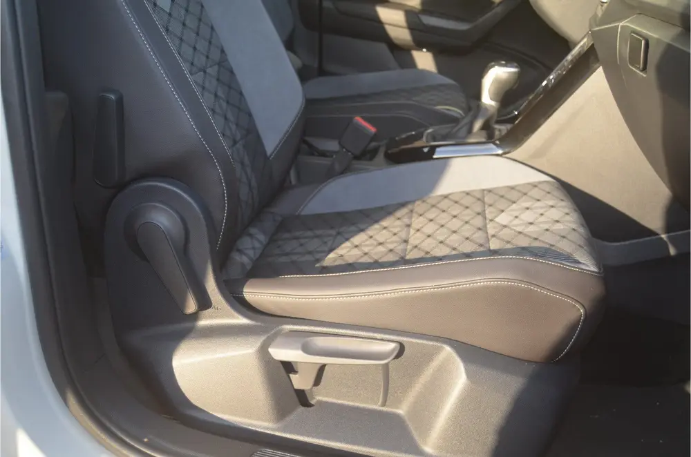 Volkswagen T-Roc 1.5 TSI R-Line IQ led luxe 12 mnd. gar. uit 2023, foto 13