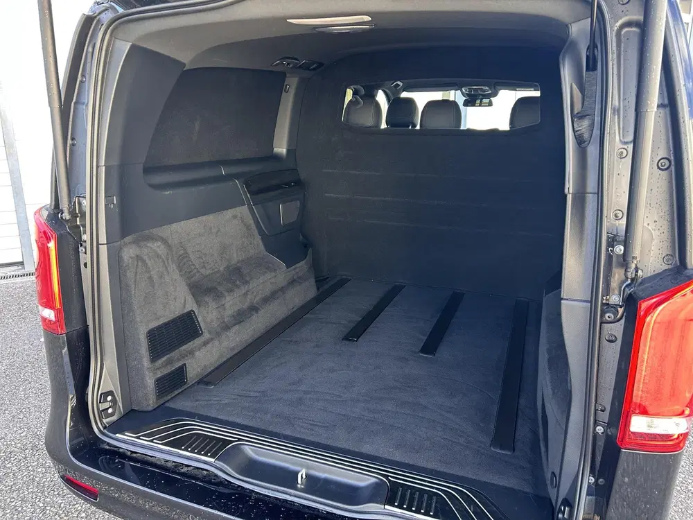 Mercedes-Benz V-Klasse 300d L3 Avantgarde Dubbele cabine uit 2023, foto 19