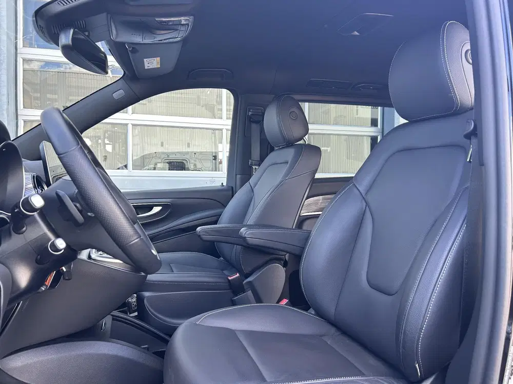 Mercedes-Benz V-Klasse 300d L3 Avantgarde Dubbele cabine uit 2023, foto 6