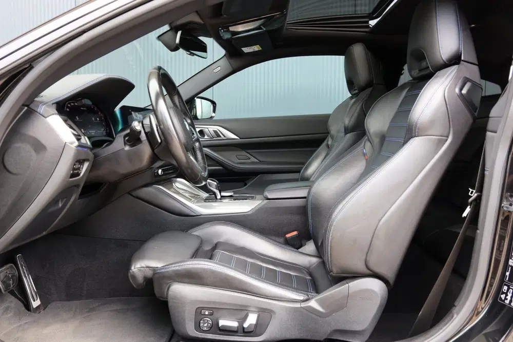 BMW 4-serie 4-serie Coupé M440i xDrive M-sport uit 2021, foto 17