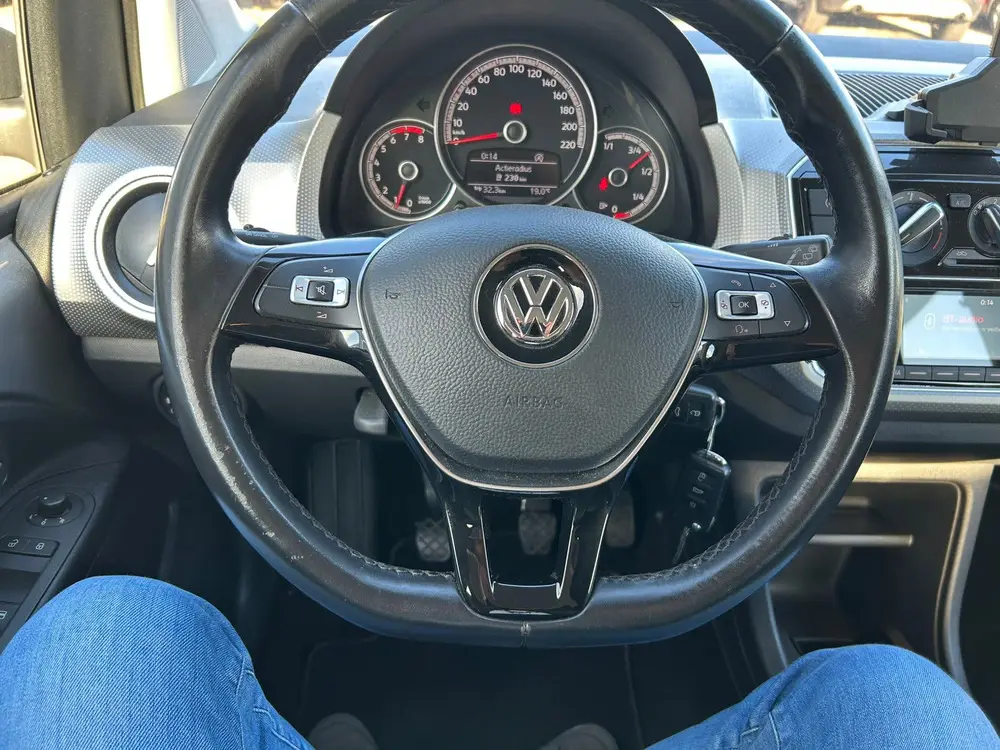 Volkswagen Up! high up! 1.0 60PK 5D BMT 2019 Grijs uit 2019, foto 16