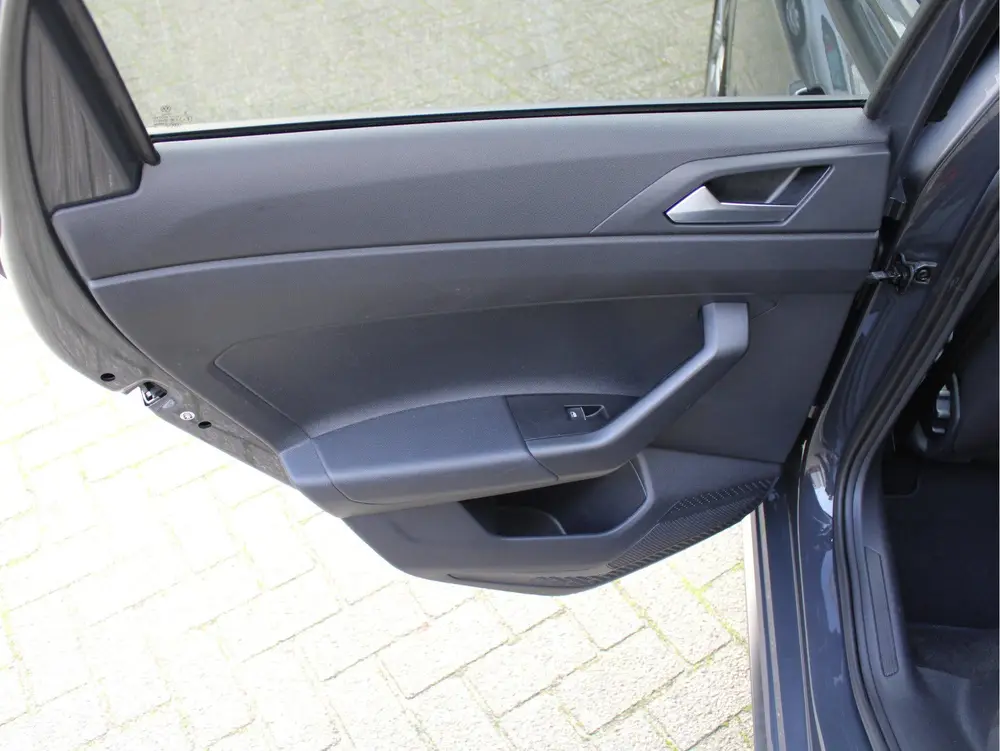 Volkswagen Polo 1.0 TSI Automaat Highline Business R /NAVI/P uit 2021, foto 20
