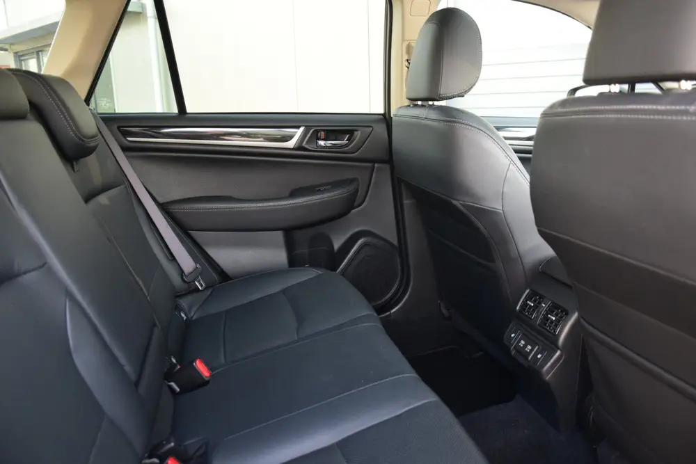 Subaru Outback 2.5i Premium Leer/Verwarmd Schuifdak Trekhaak uit 2020, foto 18