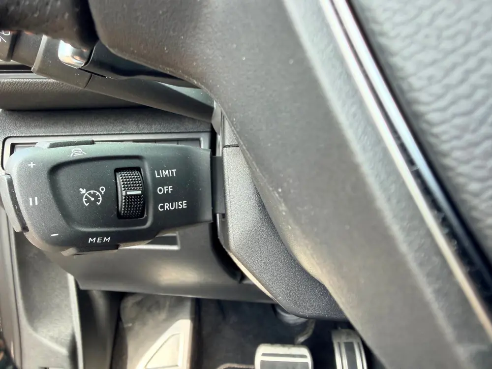 Peugeot 3008 1.6 HYbrid 225 GT Black pack Massage 360 f uit 2023, foto 7