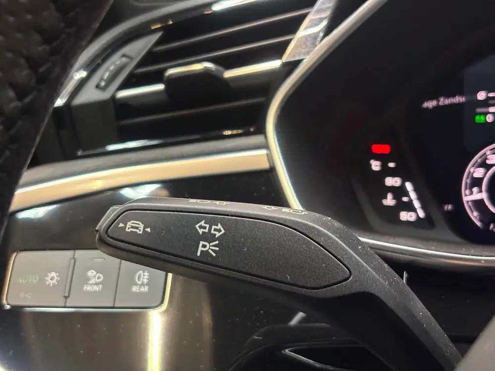 Audi RS Q3 TFSI RS QUATTRO uit 2021, foto 13