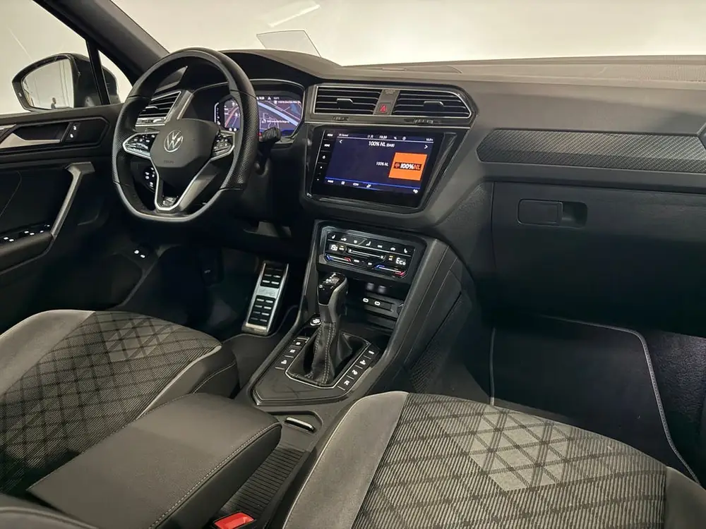 Volkswagen Tiguan 1.4 TSI eHybrid 3 X R-Line Blackstyle Pano uit 2022, foto 2