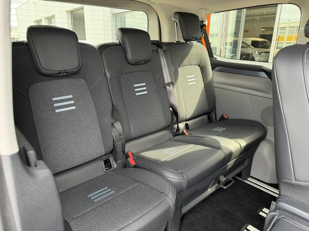 Ford Tourneo Custom 340 2.5 PHEV L1H1 Active Zuid uit 2025, foto 10