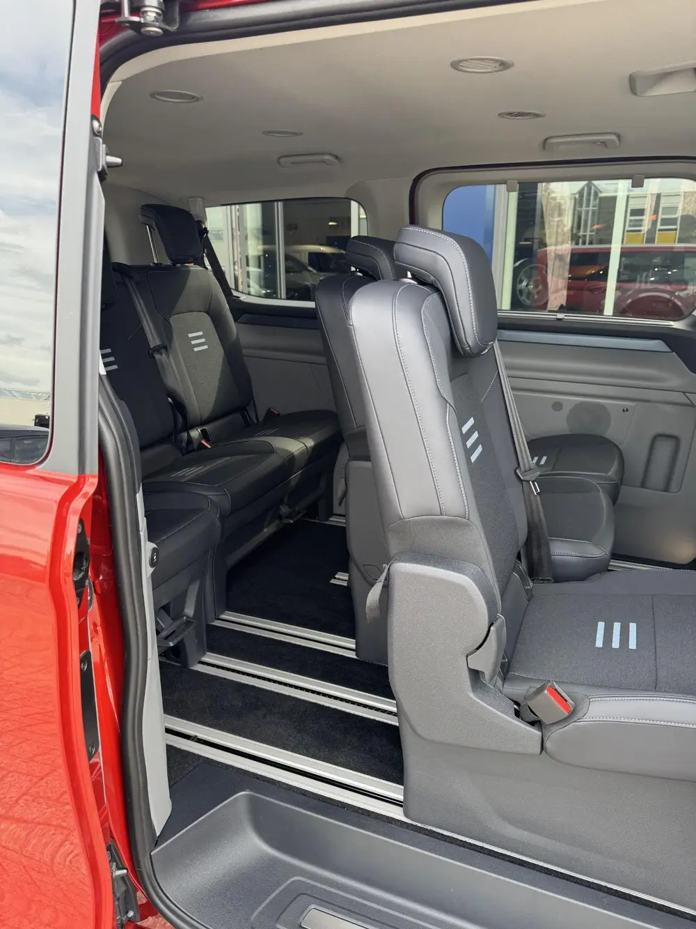 Ford Tourneo Custom 340 2.5 PHEV L1H1 Active Zuid uit 2025, foto 11
