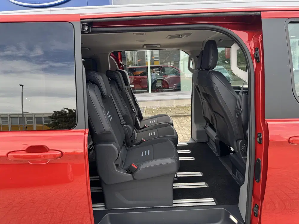 Ford Tourneo Custom 340 2.5 PHEV L1H1 Active Zuid uit 2025, foto 16