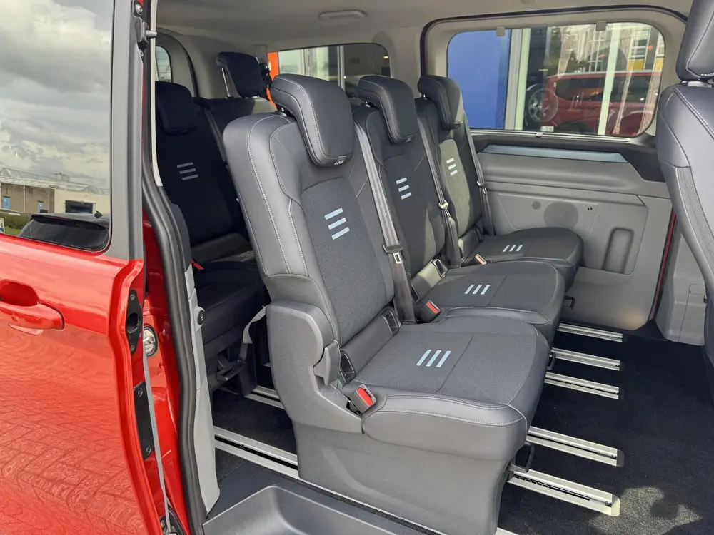 Ford Tourneo Custom 340 2.5 PHEV L1H1 Active Zuid uit 2025, foto 9