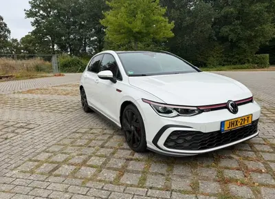 Volkswagen Golf VW Golf 8 GTI 2.0 TSI DSG 327PK! IQ.Light | H&K |Panoramadak uit 2021