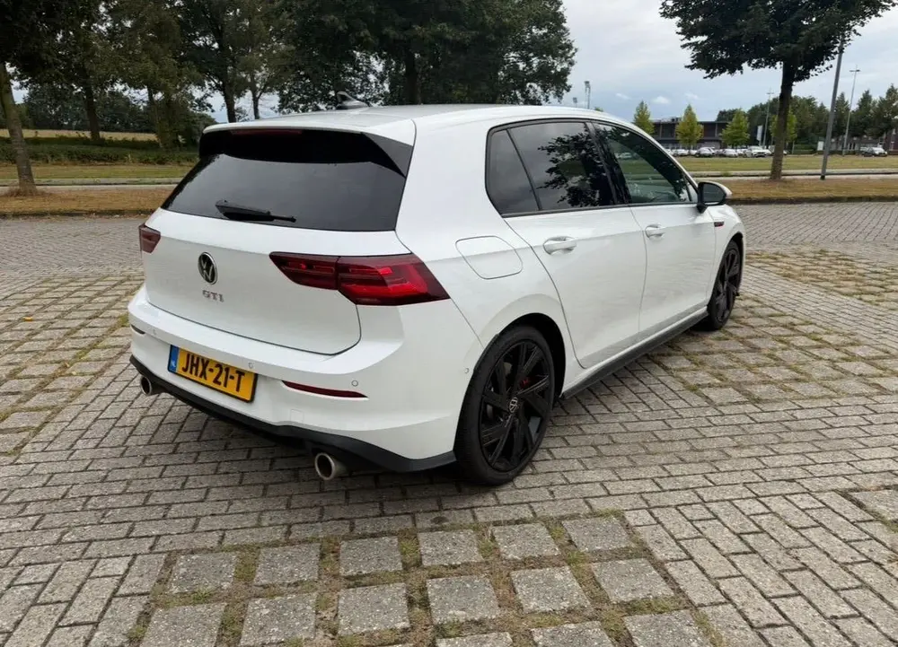 Volkswagen Golf VW Golf 8 GTI 2.0 TSI DSG 327PK! IQ.Light | H&K |Panoramadak uit 2021, foto 9