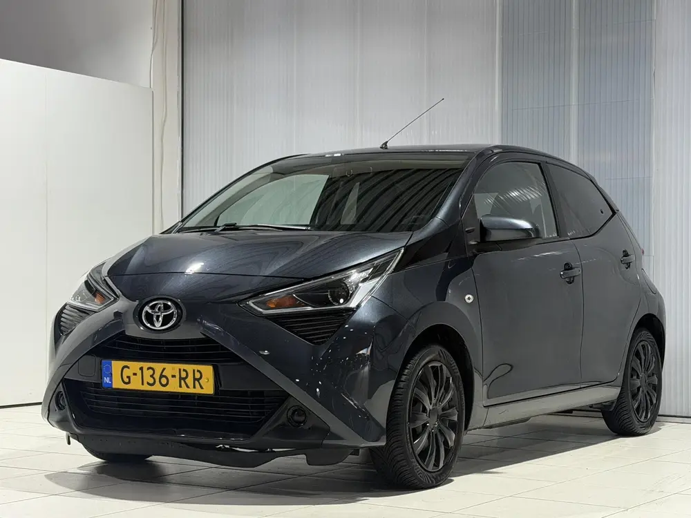 Toyota Aygo 1.0 VVT-i x-play limited Navigatie af fabriek, A uit 2019, foto 4