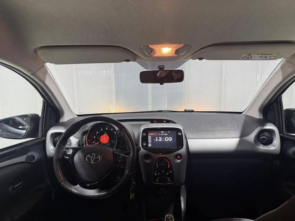 Toyota Aygo 1.0 VVT-i x-play limited Navigatie af fabriek, A uit 2019, foto 5