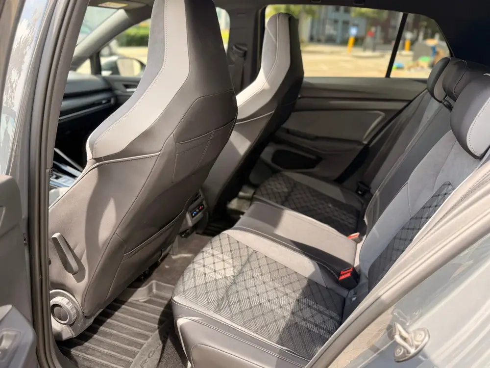 Volkswagen Golf 1.5 Etsi 150pk 7-DSG 2023 Grijs uit 2023, foto 20