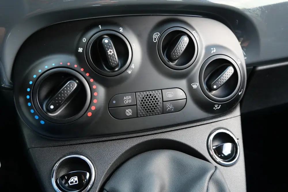 Fiat 500 1.2 Lounge | Airco | Cruise | MF- Stuur | Grigio Ca uit 2019, foto 11