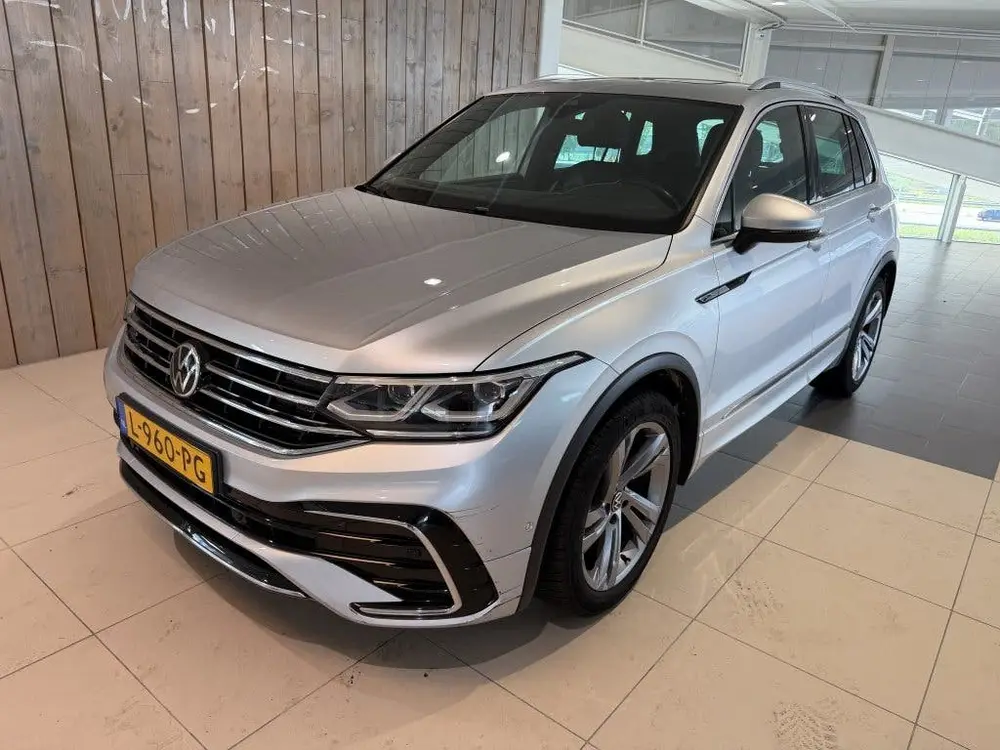 Volkswagen Tiguan 1.5 TSI R-Line Business+ (bj 2021) uit 2021