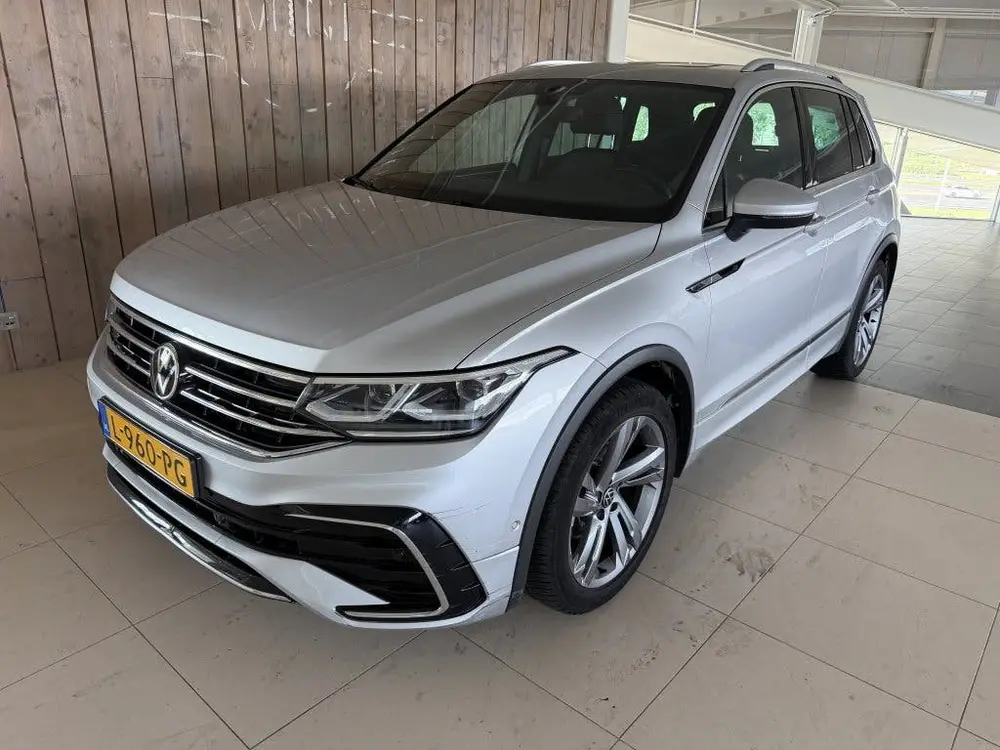 Volkswagen Tiguan 1.5 TSI R-Line Business+ (bj 2021) uit 2021, foto 3