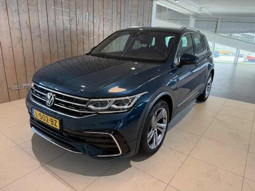 Volkswagen Tiguan 1.5 TSI R-Line (bj 2021, automaat) uit 2021