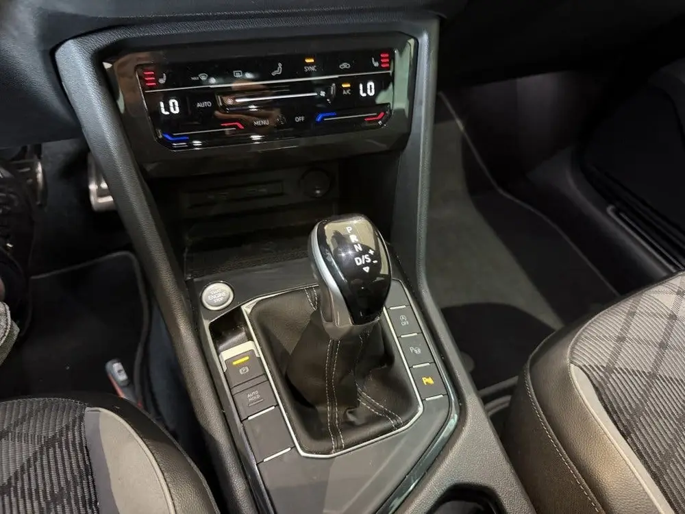 Volkswagen Tiguan 1.5 TSI R-Line (bj 2021, automaat) uit 2021, foto 9