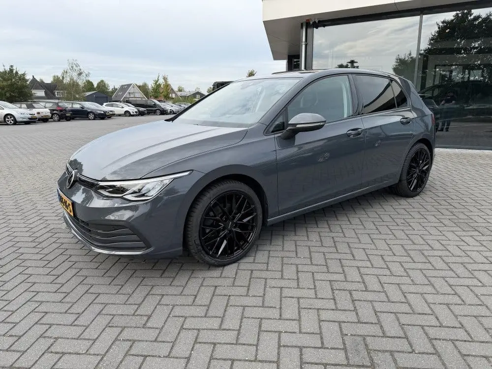 Volkswagen Golf 1.5 TSI Life Bns (bj 2020) uit 2020, foto 3