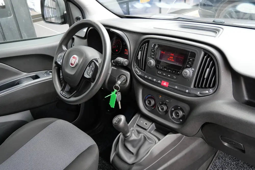 Fiat Doblo Doblò Cargo 1.3 MJ L1H1 uit 2021, foto 6