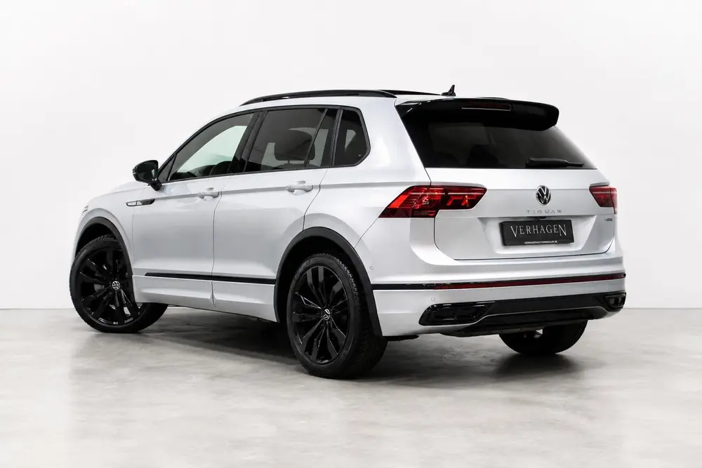 Volkswagen Tiguan 2.0 TSI R-line Black Style Leer Pano 4motion Tiguan 2.0 TSI R-line Black Style Leer Pano 4moti uit 2021, foto 3