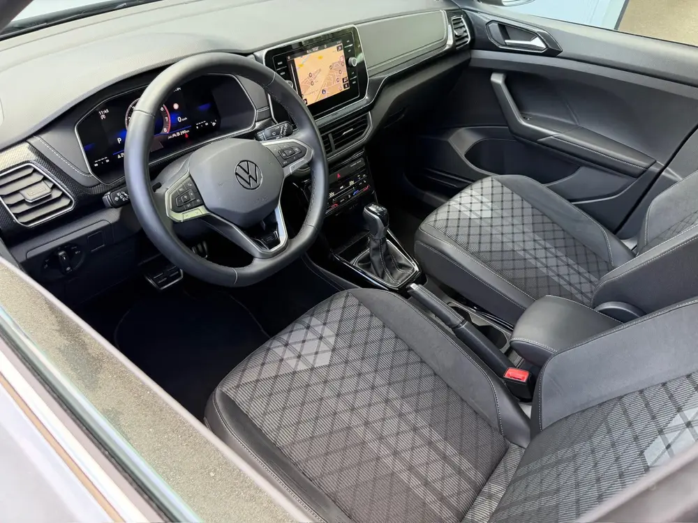 Volkswagen T-Cross 1.5 TSI 150pk DSG R-Line | Camera | Trekh uit 2025, foto 8