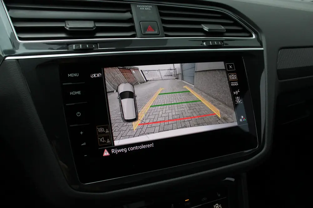 Volkswagen Tiguan 2.0 TSI 245pk R-line Black Style Leer Pano Harman Kardon Tiguan 2.0 TSI 245pk R-line Black Style Leer Pano uit 2021, foto 20