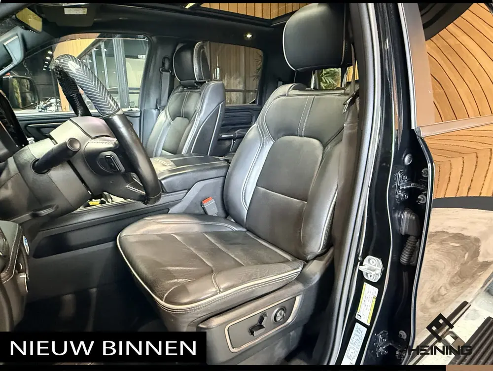 Dodge Ram 1500 5.7 V8 4x4 Crew Cab Limited Night. 22 inch. H uit 2021, foto 15