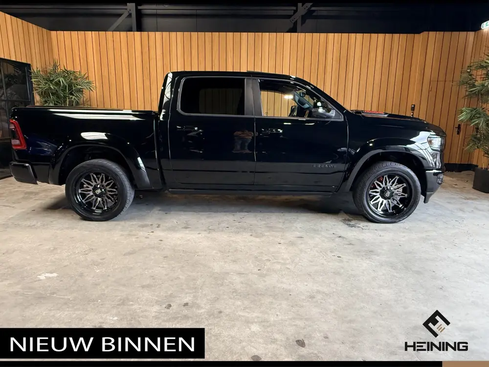 Dodge Ram 1500 5.7 V8 4x4 Crew Cab Limited Night. 22 inch. H uit 2021, foto 6