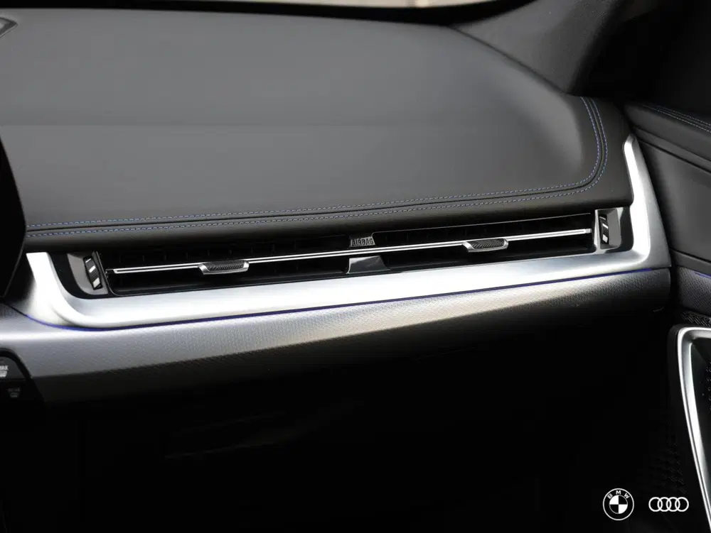 BMW iX1 eDrive20 67 kWh M Sport uit 2025, foto 10