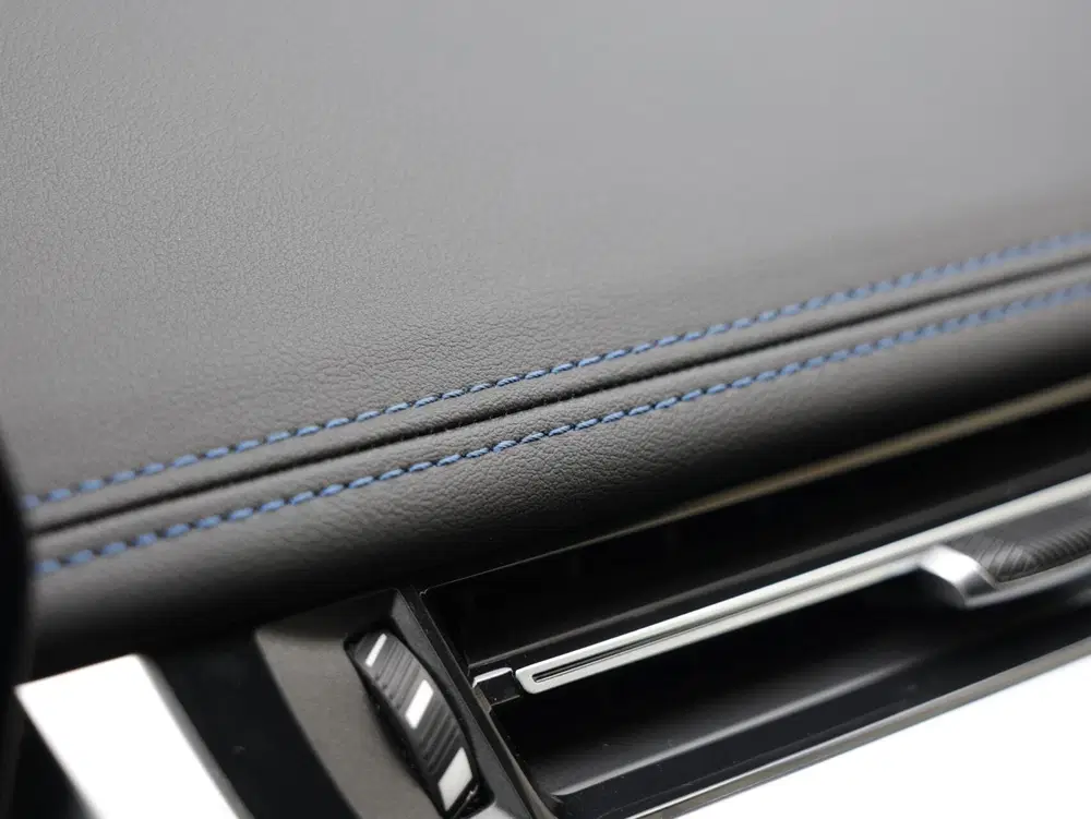 BMW iX1 eDrive20 67 kWh M Sport uit 2025, foto 11