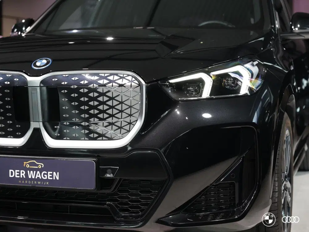 BMW iX1 eDrive20 67 kWh M Sport uit 2025, foto 7