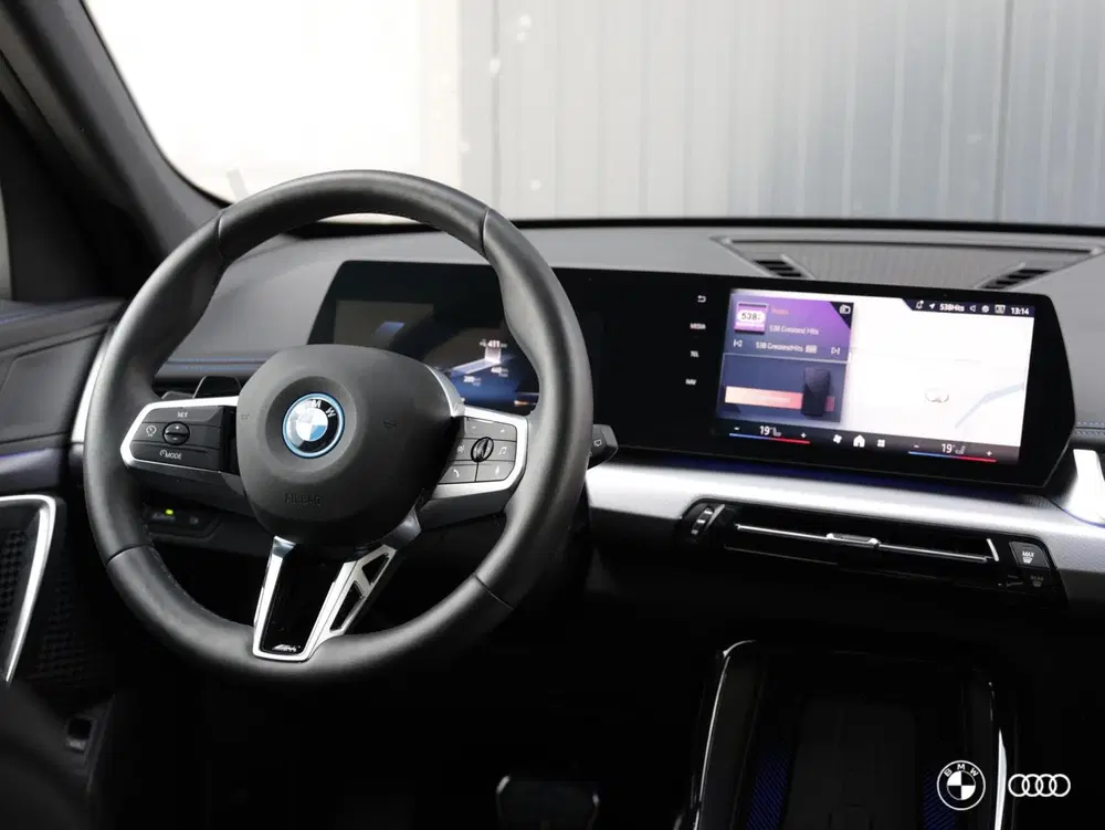 BMW iX1 eDrive20 67 kWh M Sport uit 2025, foto 9