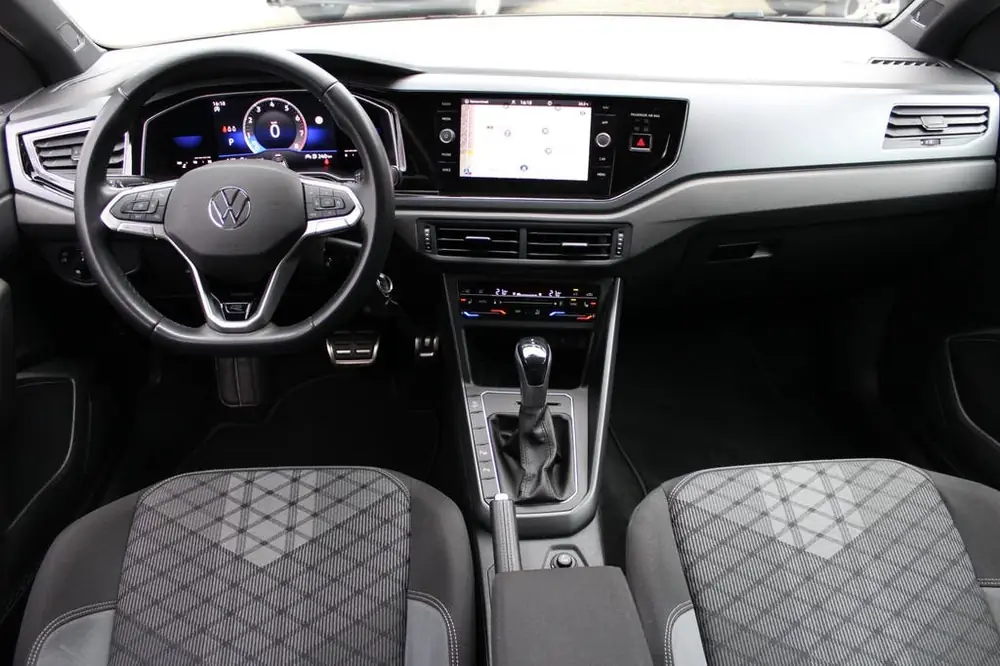 Volkswagen Polo 1.0 TSI 2x R-Line | Panoramadak | Beats by D uit 2022, foto 2