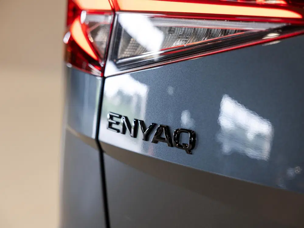Skoda Enyaq 60 Founders Edition Black Sportline SoH 92 uit 2021, foto 16