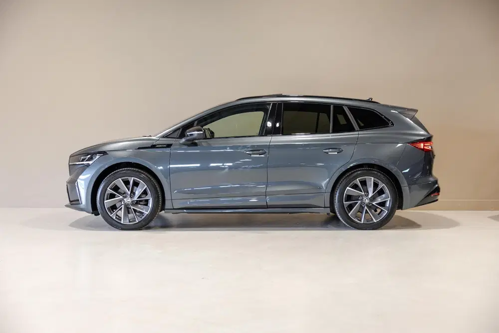 Skoda Enyaq 60 Founders Edition Black Sportline SoH 92 uit 2021, foto 3